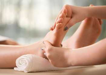 Tê bì tay chân là bệnh gì? Nguyên nhân, triệu chứng và cách điều trị bệnh