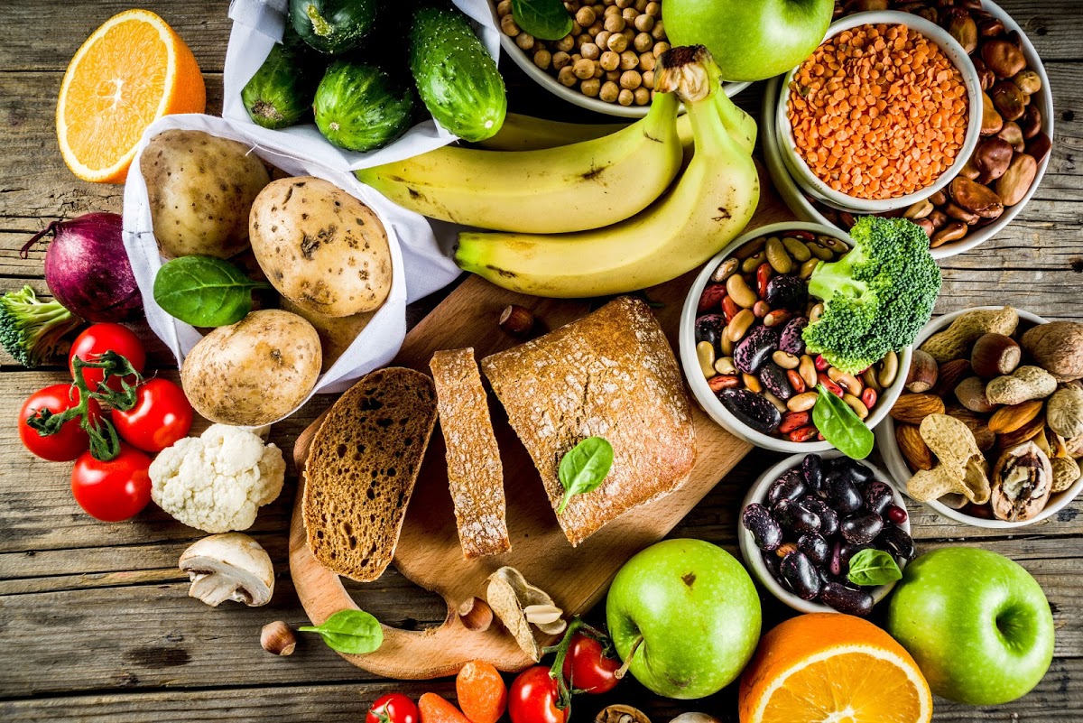 Người bị gout cần có chế độ dinh dưỡng lành mạnh 