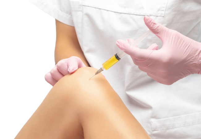 Tiêm dưỡng chất sau phẫu thuật khớp