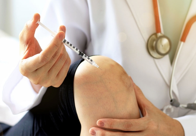 Tiêm Corticoid có mức giá khá rẻ nhưng nhiều rủi ro tiềm ẩn